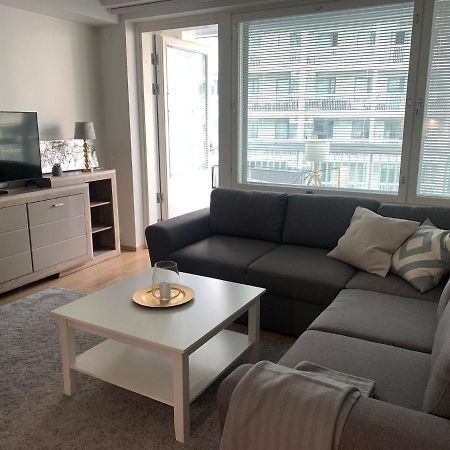 Modern One Bedroom Apartment Nearby Airport Vantaa Bagian luar foto