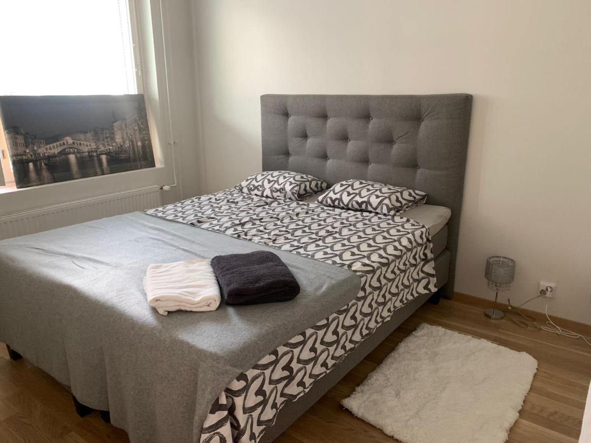 Modern One Bedroom Apartment Nearby Airport Vantaa Bagian luar foto